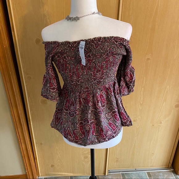 Hollister • Paisley Ruched Blouse - Picture 5 of 9